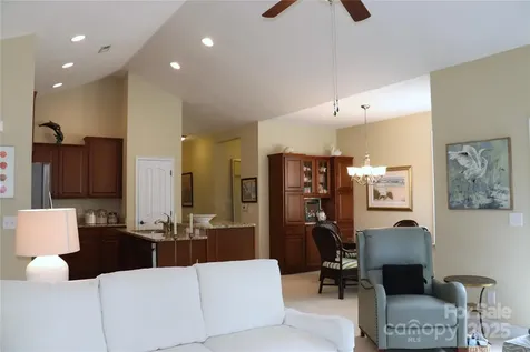805 Wynnshire Drive Hickory NC 28601