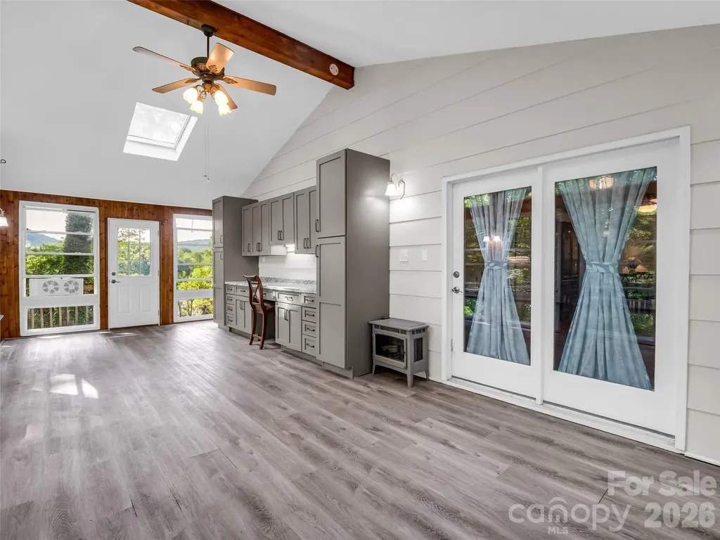 66 Barberry Heights Drive Brevard NC 28712