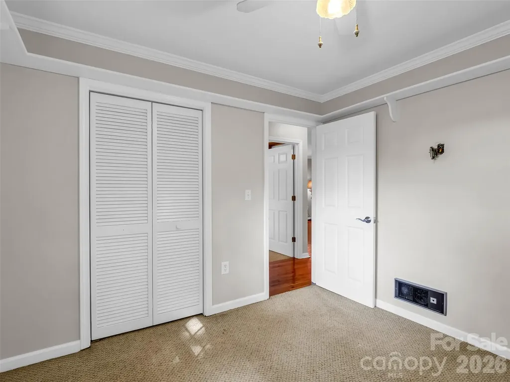 66 Barberry Heights Drive Brevard NC 28712