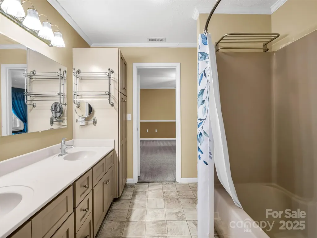 66 Barberry Heights Drive Brevard NC 28712
