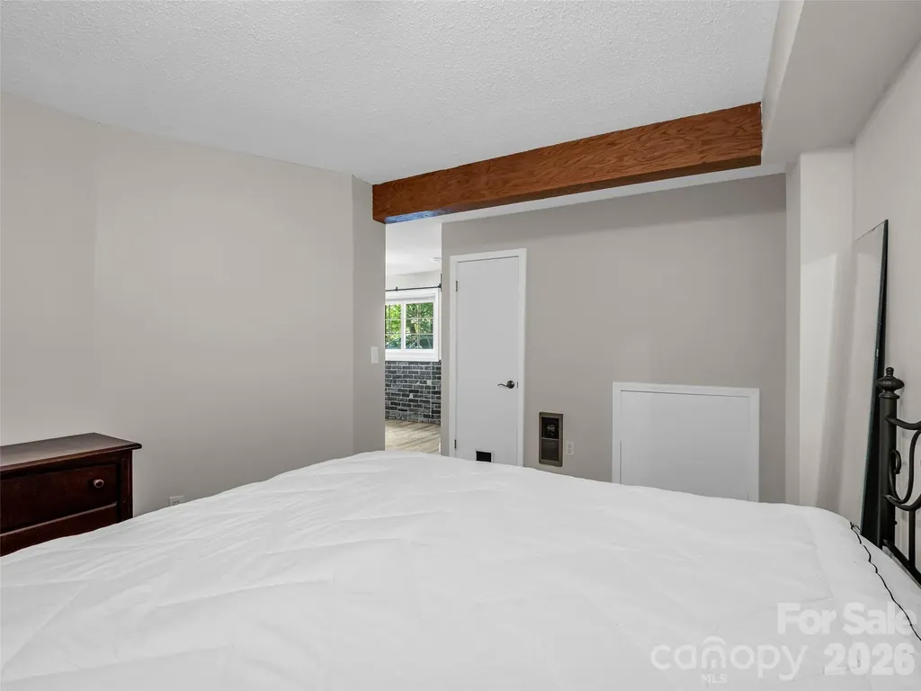 66 Barberry Heights Drive Brevard NC 28712