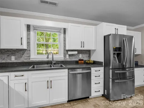 66 Barberry Heights Drive Brevard NC 28712