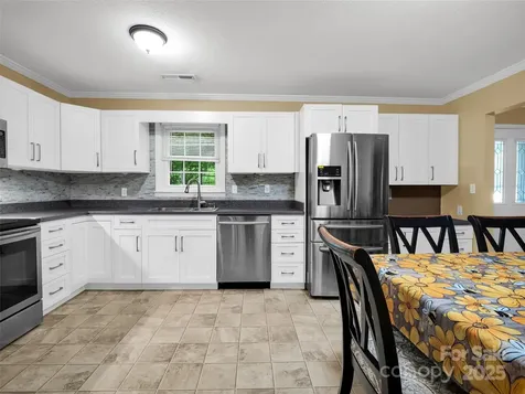 66 Barberry Heights Drive Brevard NC 28712