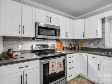 66 Barberry Heights Drive Brevard NC 28712