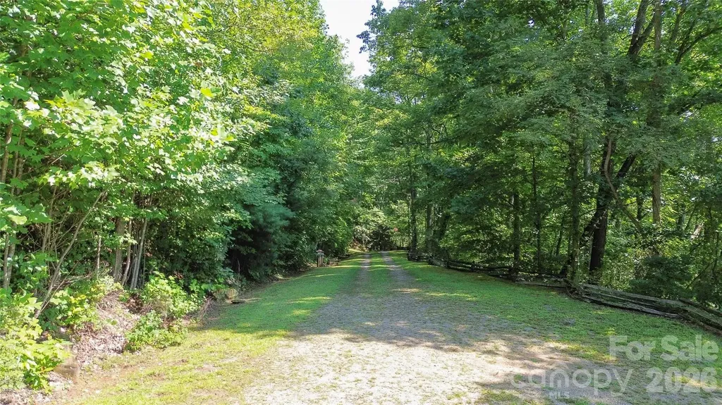454 Hummingbird Lane Franklin NC 28734