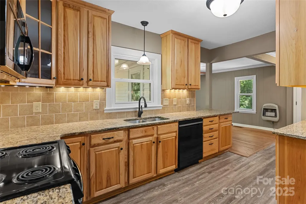 80 Laurel Avenue Tryon NC 28782