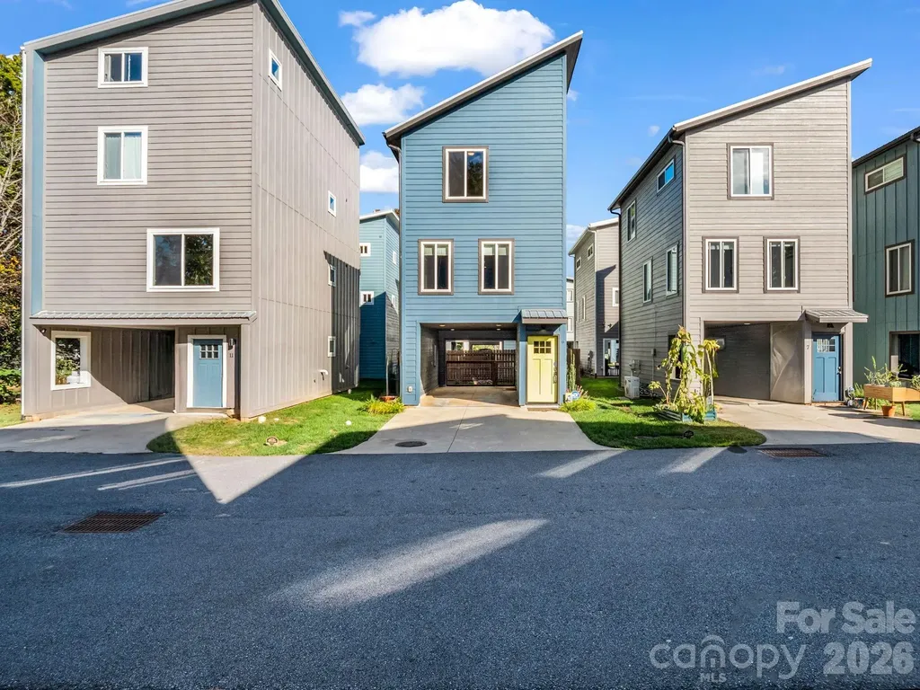 9 W Citra Street Arden NC 28704