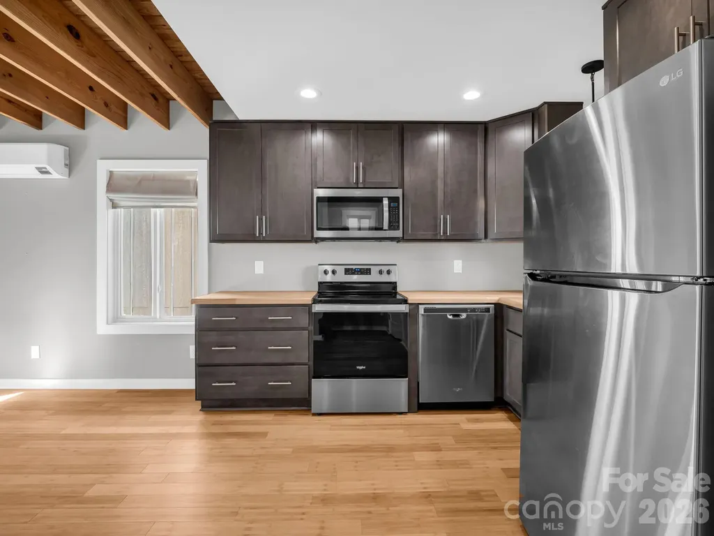 9 W Citra Street Arden NC 28704