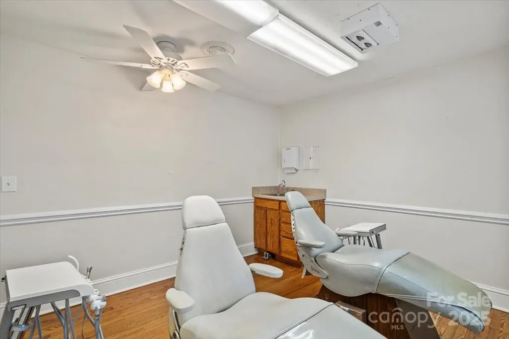 492 W Main Street Forest City NC 28043
