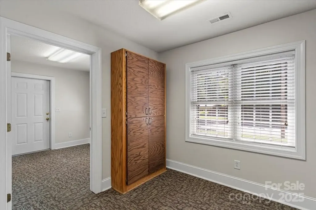 492 W Main Street Forest City NC 28043