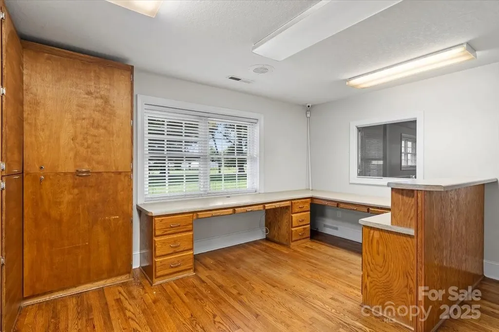 492 W Main Street Forest City NC 28043