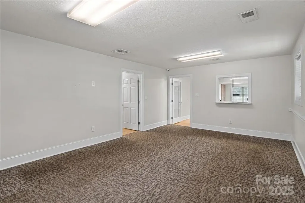 492 W Main Street Forest City NC 28043