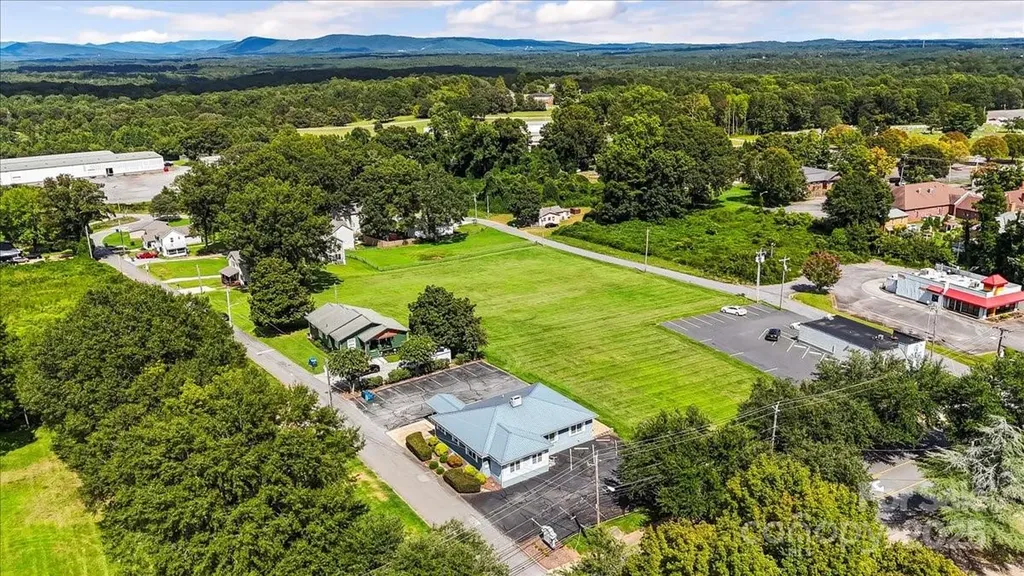 492 W Main Street Forest City NC 28043