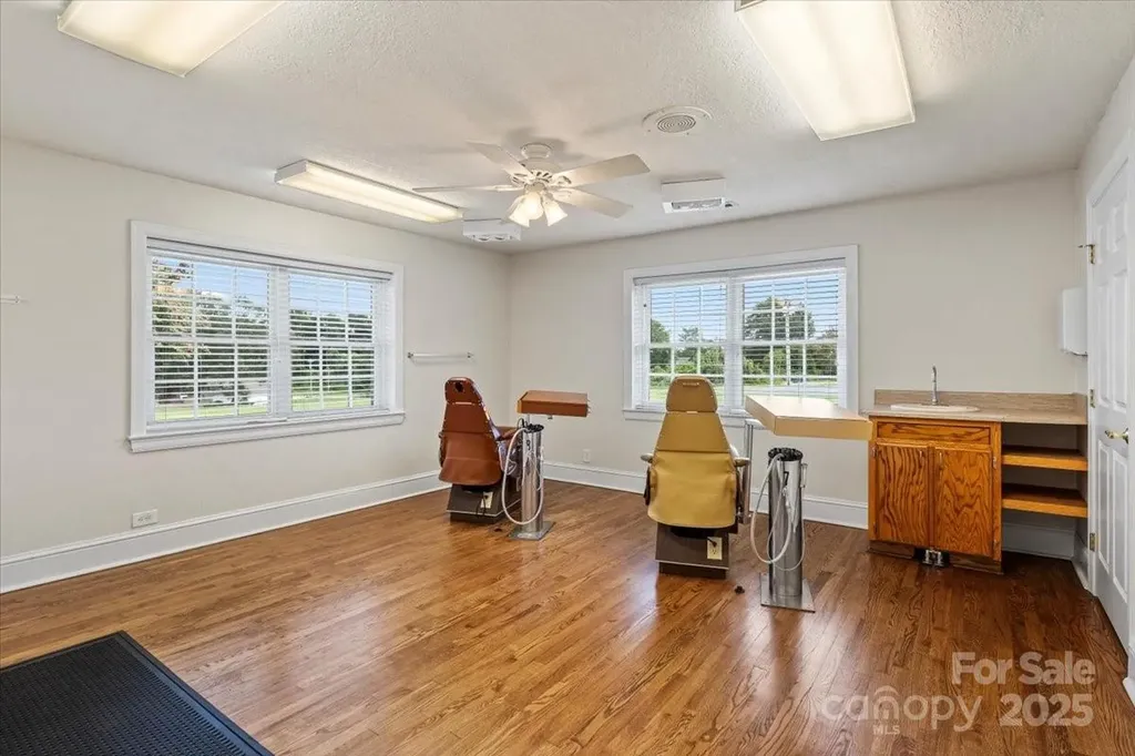 492 W Main Street Forest City NC 28043