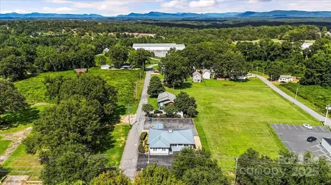 492 W Main Street Forest City NC 28043