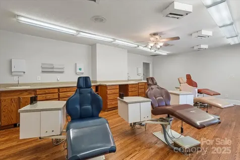 492 W Main Street Forest City NC 28043