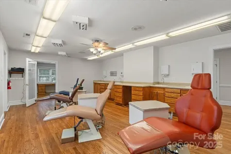 492 W Main Street Forest City NC 28043
