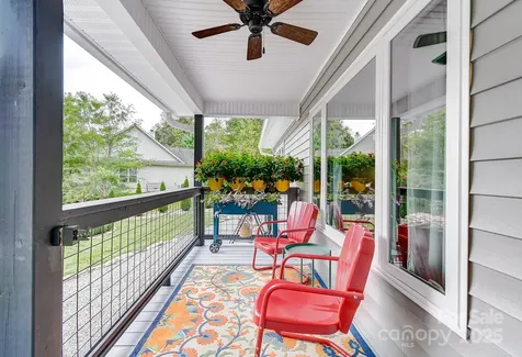 9 Oakwood Drive Weaverville NC 28787