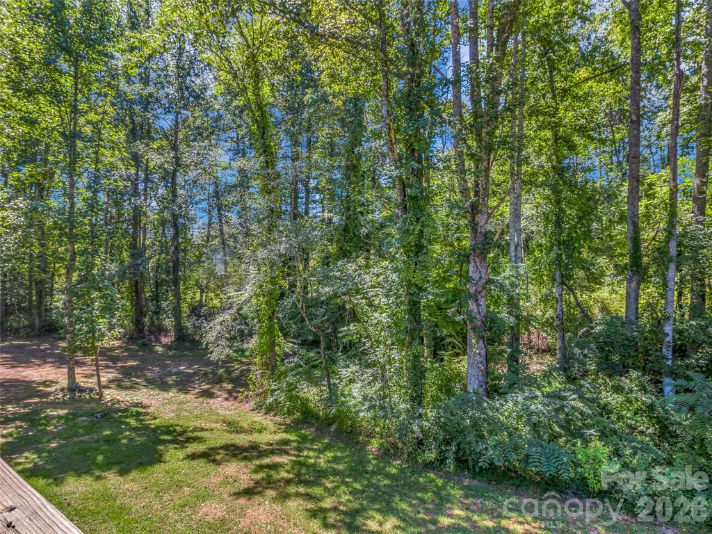 212 Walt Drive Hendersonville NC 28792