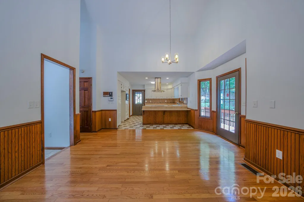 452 Cragmont Road Black Mountain NC 28711