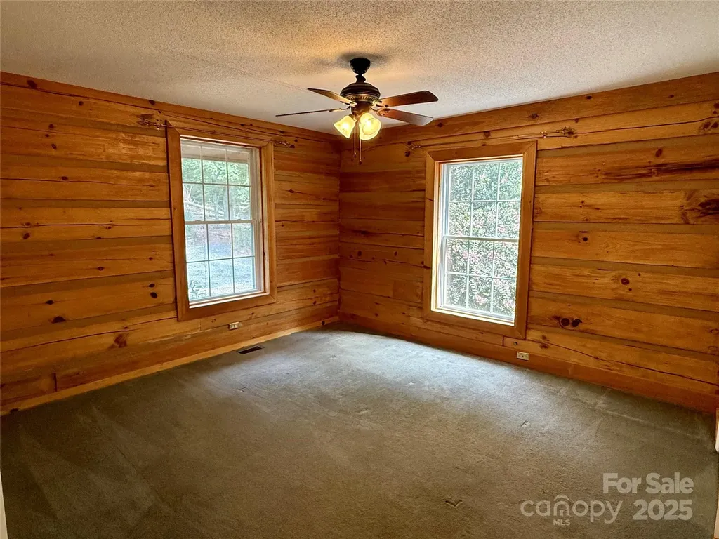 66 Ashlyn Lane Tryon NC 28782
