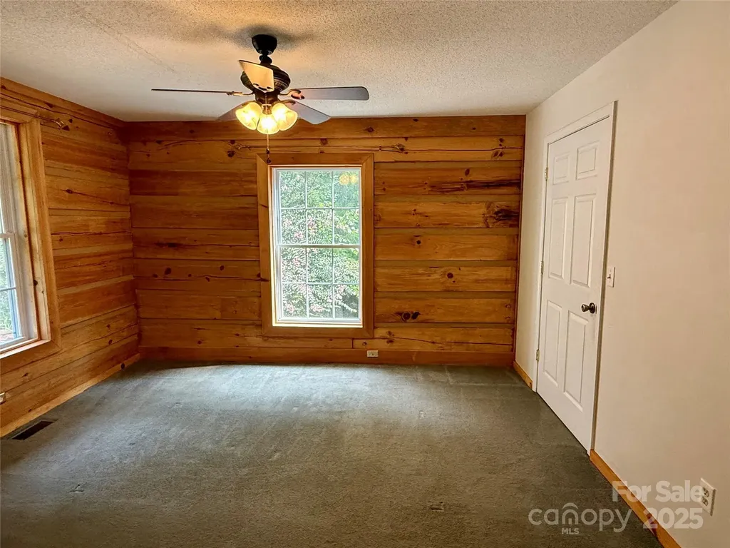 66 Ashlyn Lane Tryon NC 28782