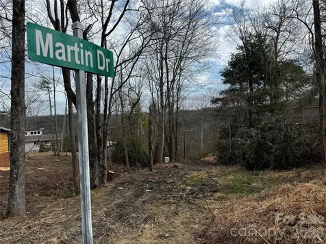 270 S Jarvis Drive Hendersonville NC 28792