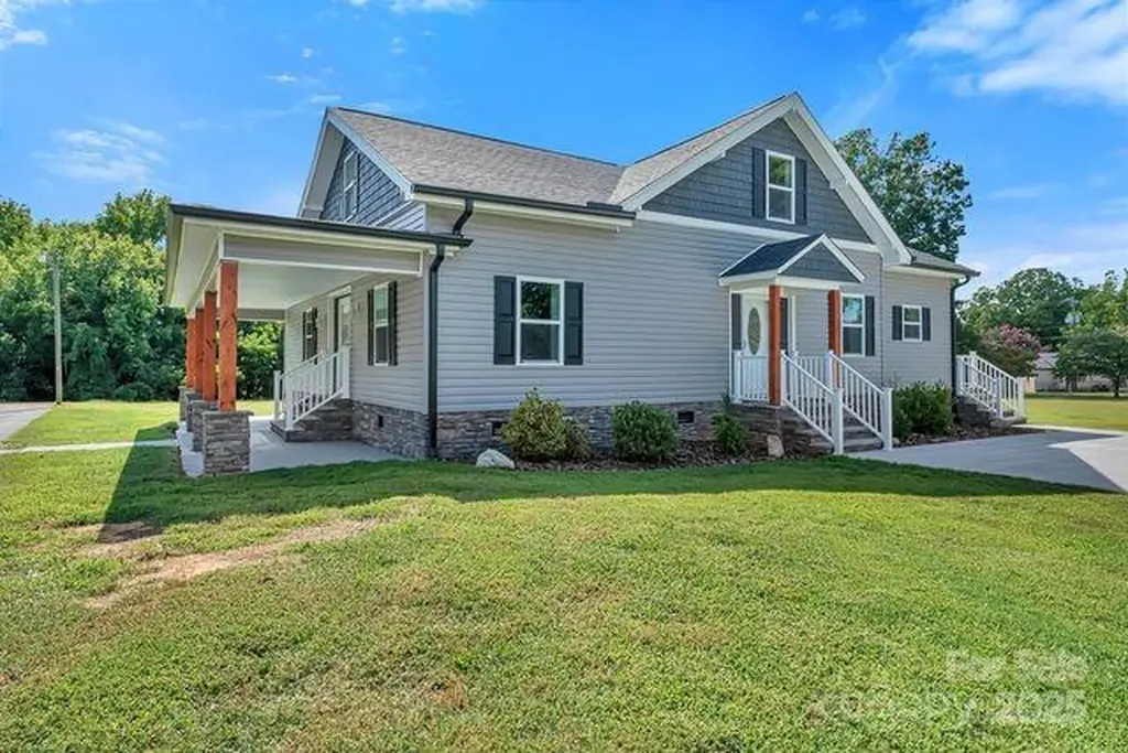 222 S Main Gq Street Salisbury NC 28146