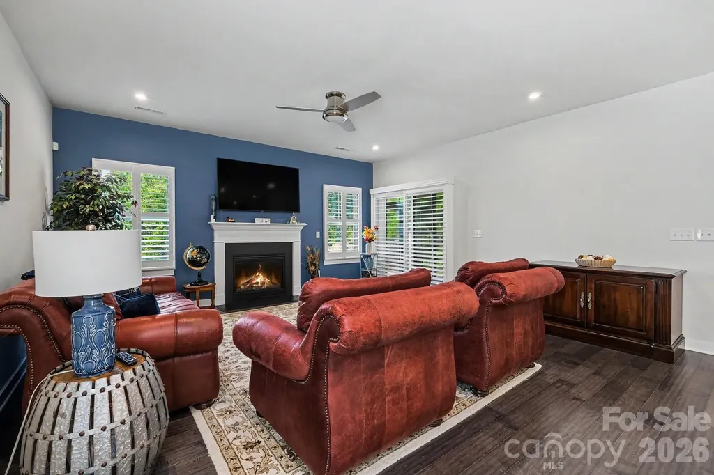 5219 Larewood Drive Charlotte NC 28215
