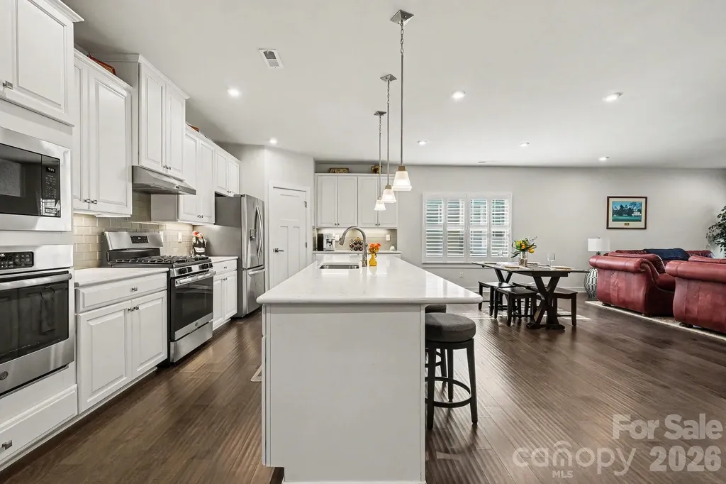 5219 Larewood Drive Charlotte NC 28215