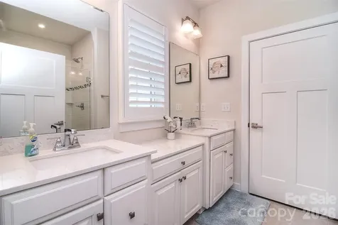 5219 Larewood Drive Charlotte NC 28215