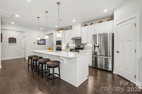 5219 Larewood Drive Charlotte NC 28215