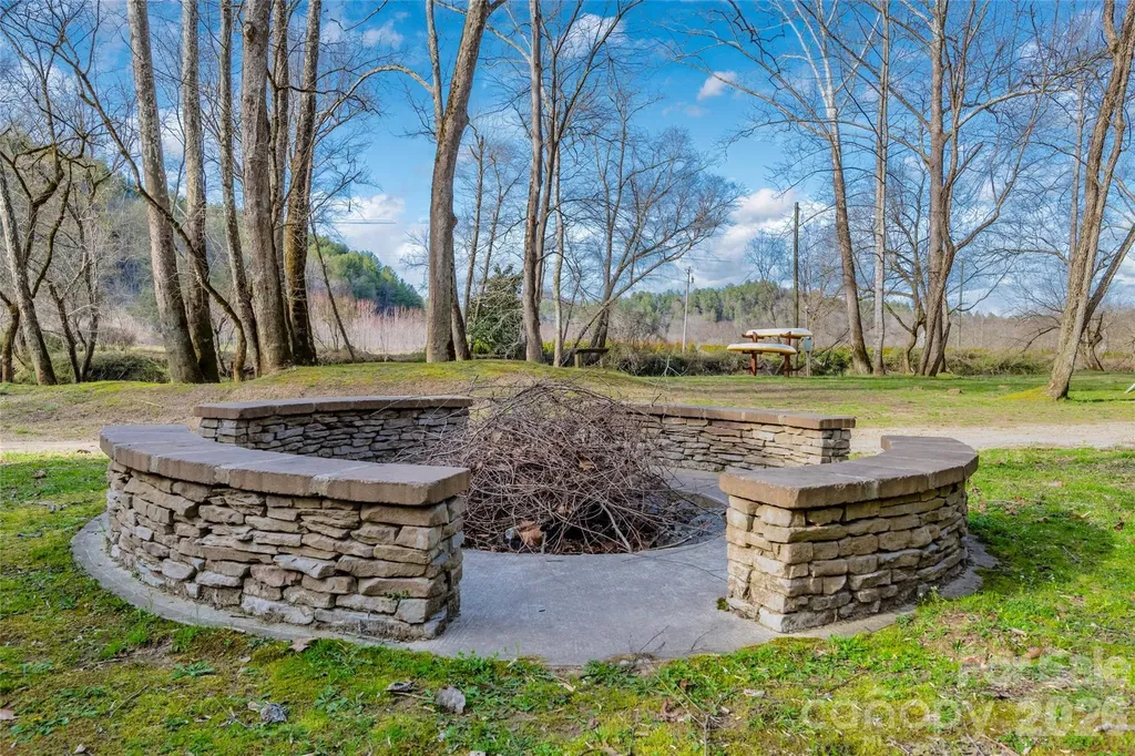 3.31 Acres, Lot 37 Poplar Bluff Drive SE Lenoir NC 28645
