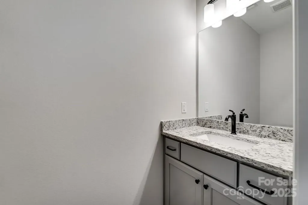 381 Scenic Ridge Circle Franklin NC 28734