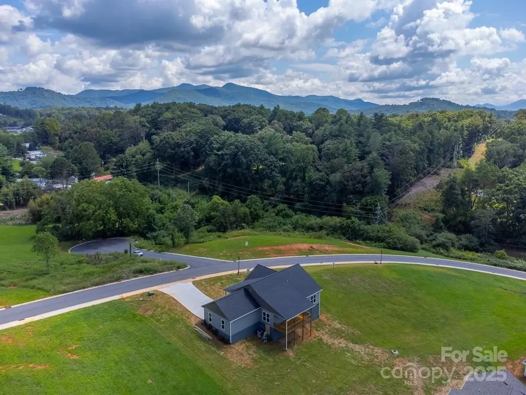 381 Scenic Ridge Circle Franklin NC 28734