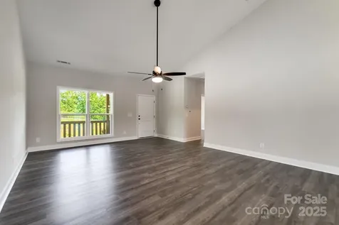 381 Scenic Ridge Circle Franklin NC 28734