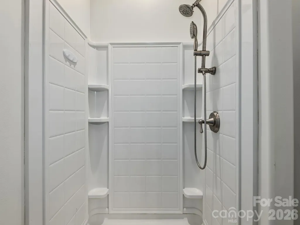 39 Pacifico Drive Asheville NC 28806
