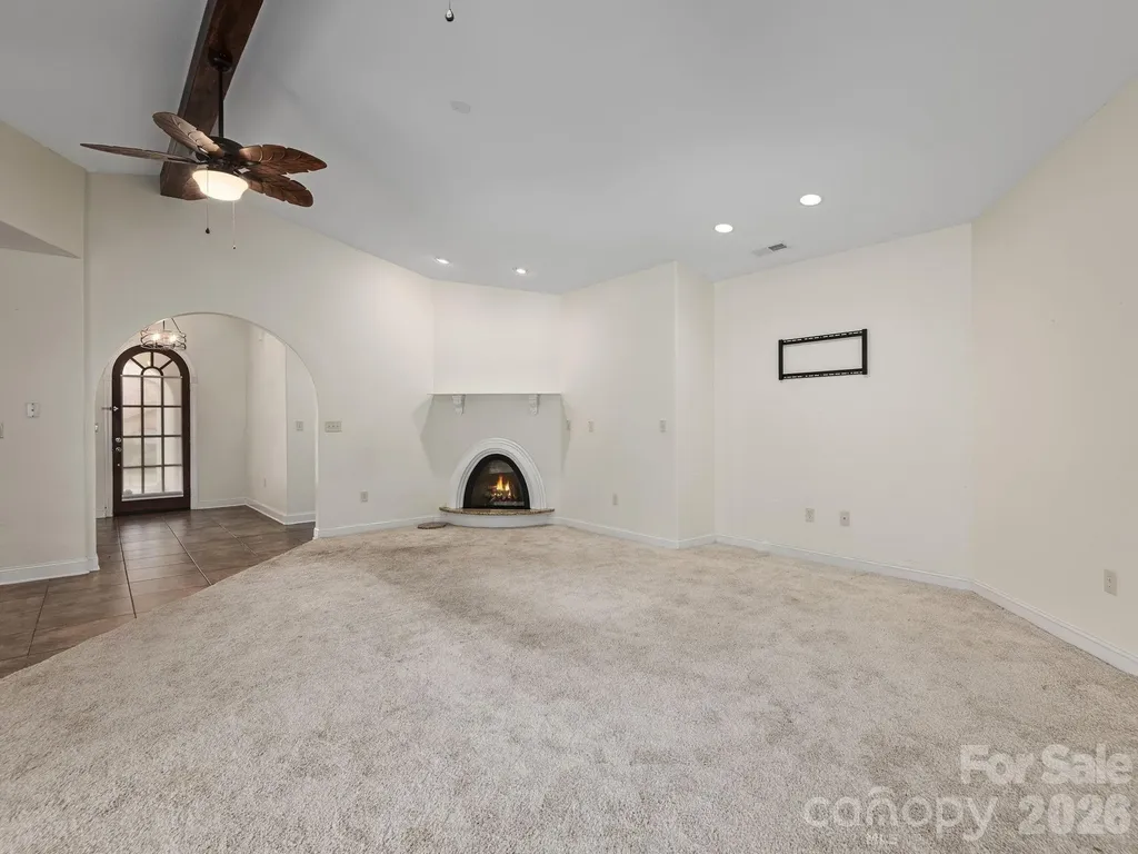 39 Pacifico Drive Asheville NC 28806