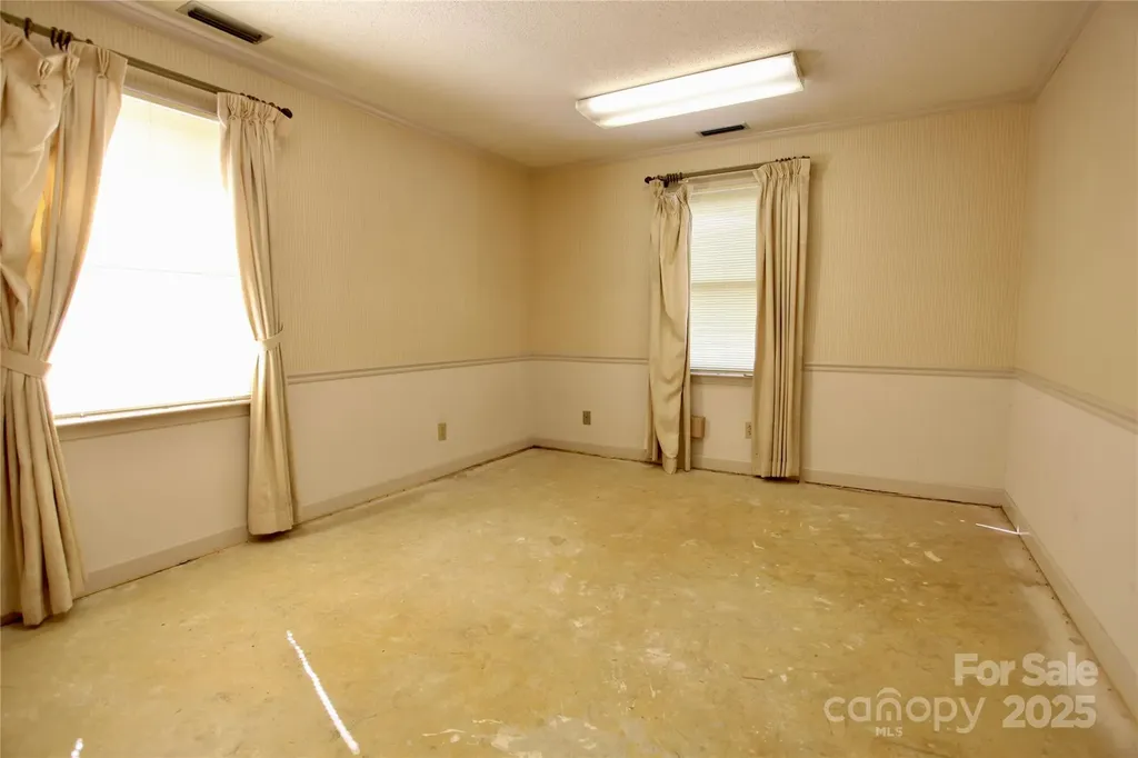 1910 Dale Earnhardt Boulevard Kannapolis NC 28083