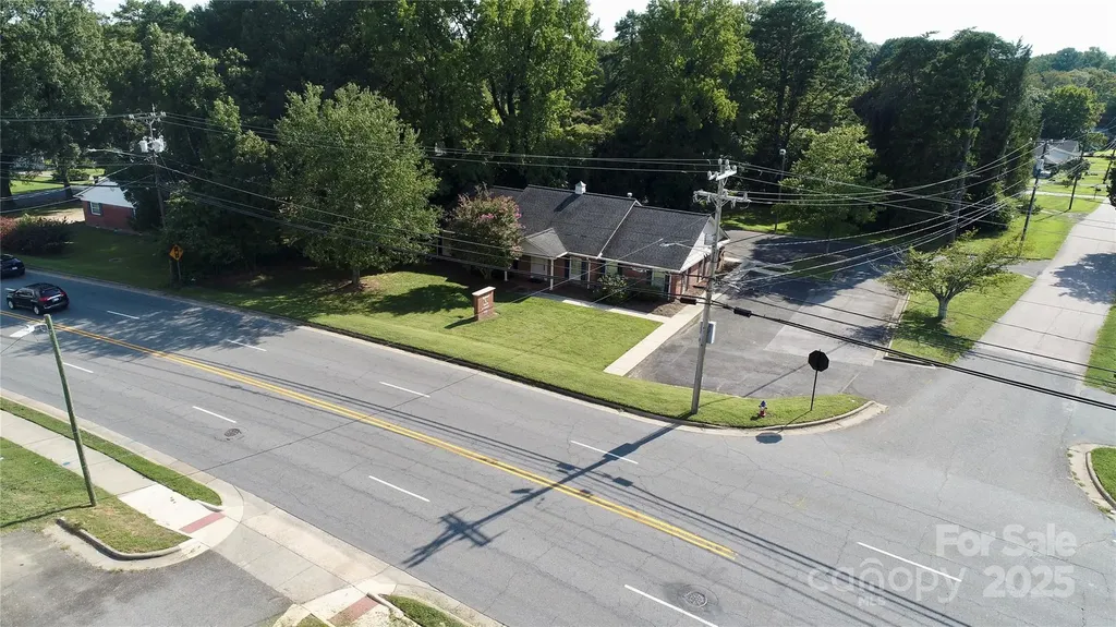 1910 Dale Earnhardt Boulevard Kannapolis NC 28083