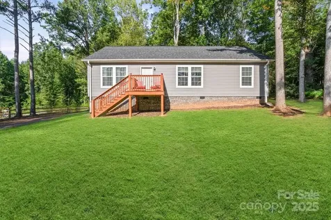 402 Shiloh Road Statesville NC 28677