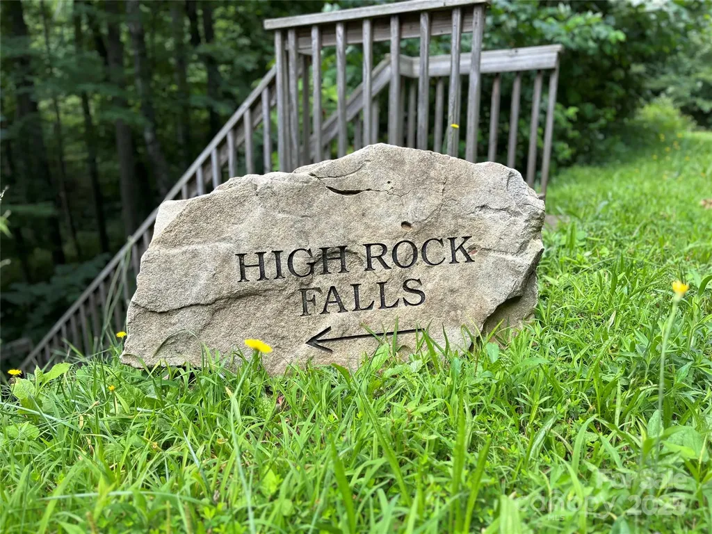 4 Summit View Drive Canton NC 28716