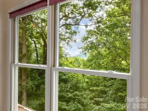 608 Upper Sondley Drive Asheville NC 28805