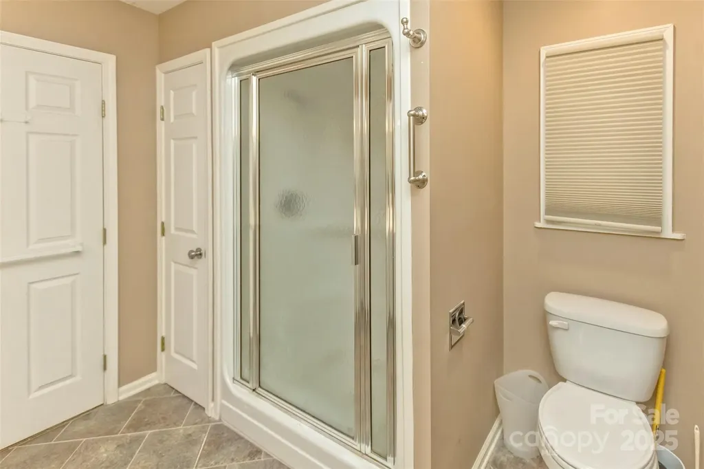 15 Beaverdam Knoll Road Asheville NC 28804