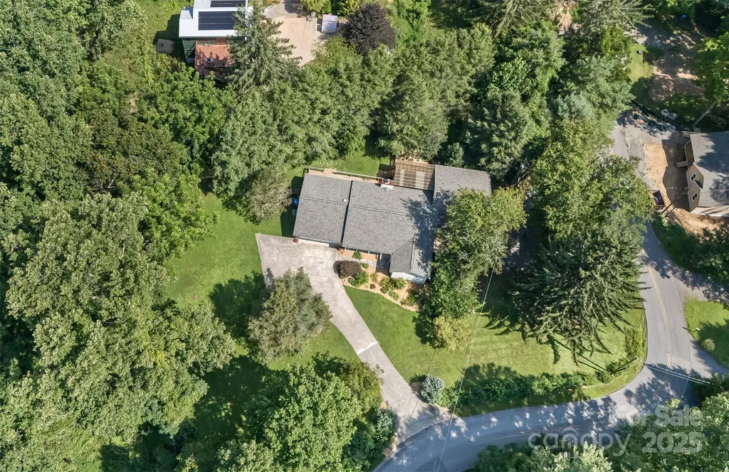 15 Beaverdam Knoll Road Asheville NC 28804