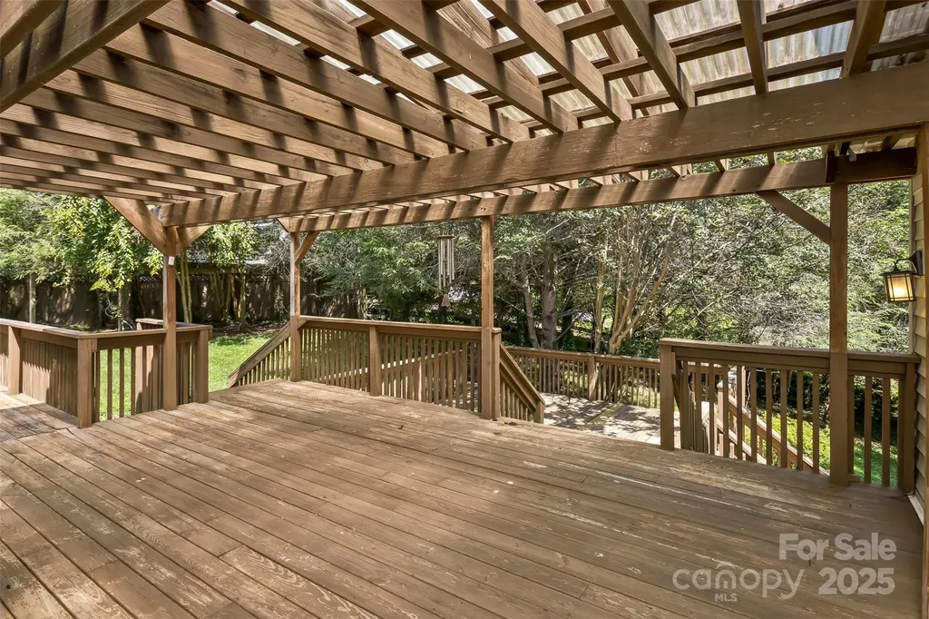 15 Beaverdam Knoll Road Asheville NC 28804
