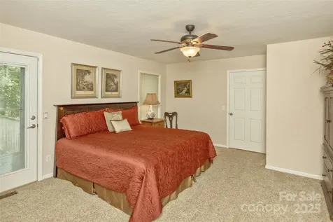 15 Beaverdam Knoll Road Asheville NC 28804