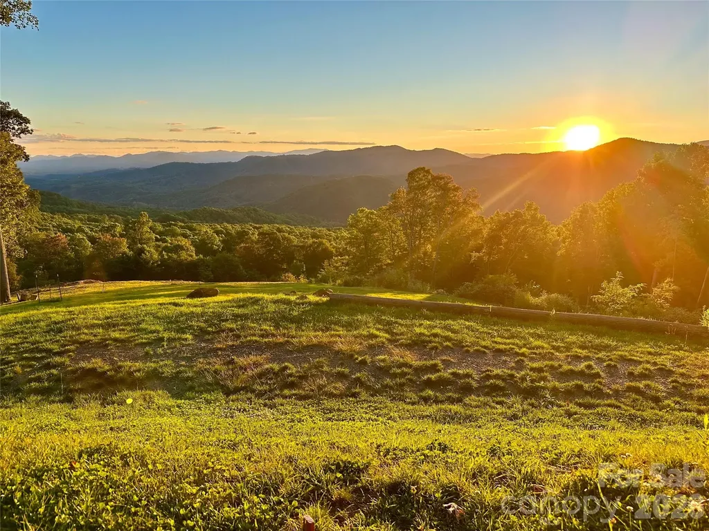 Tbd Nicholas Knoll Road Bakersville NC 28705