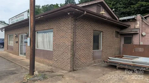 719 Dellwood City Road Waynesville NC 28786