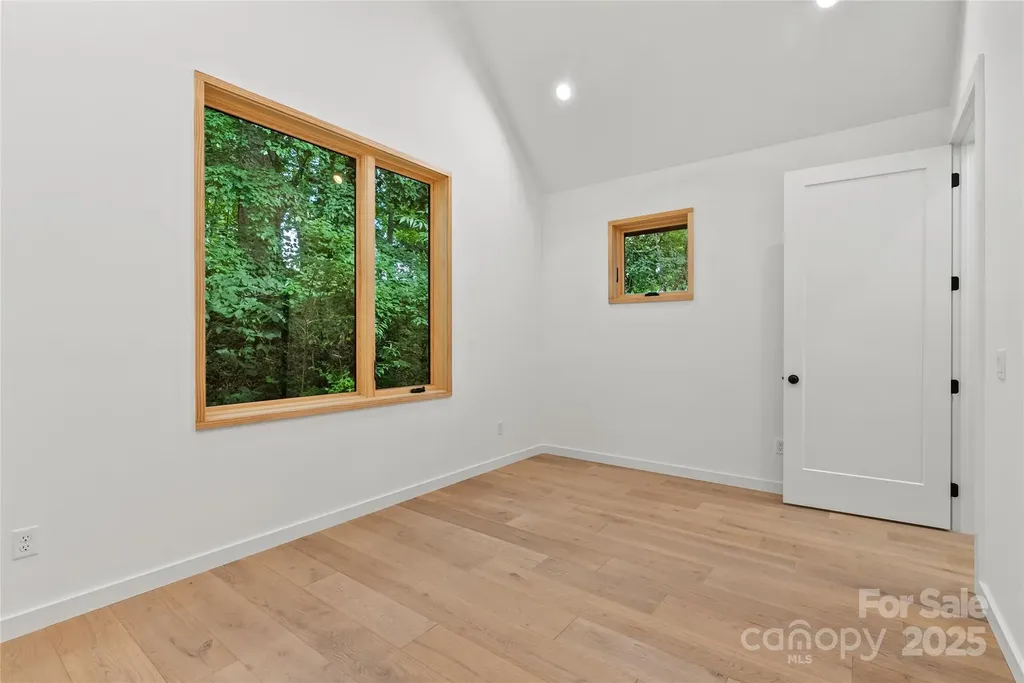 43 Waynesville Avenue Asheville NC 28806